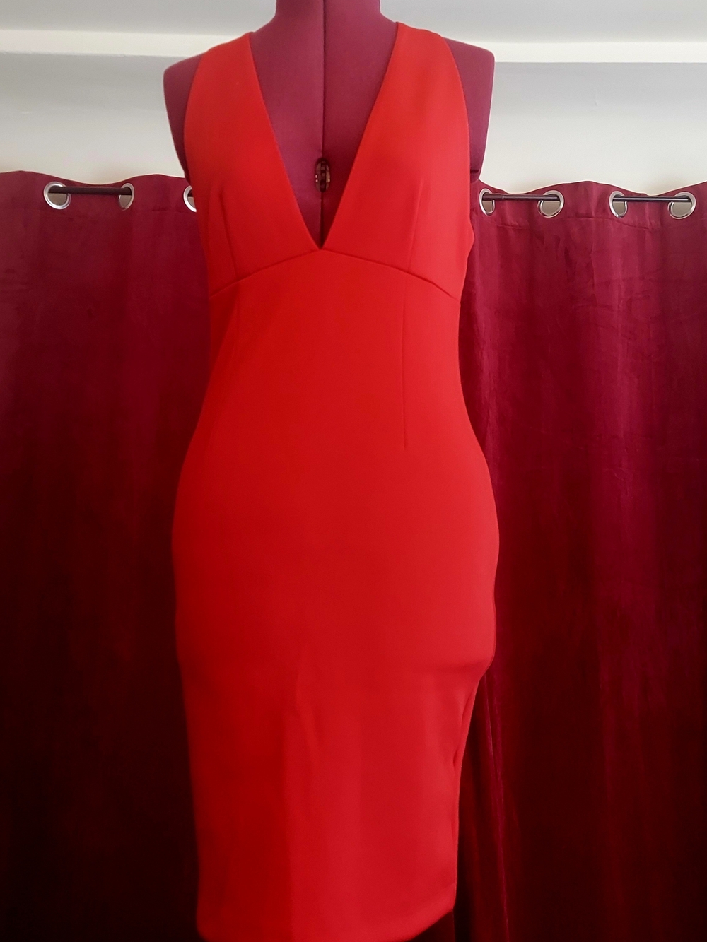 NWOT Red Bodycon Midi Dress Deep V Neckline - Size M